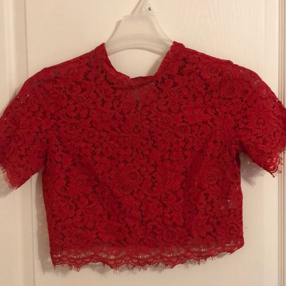 Express Lace Crop Top
